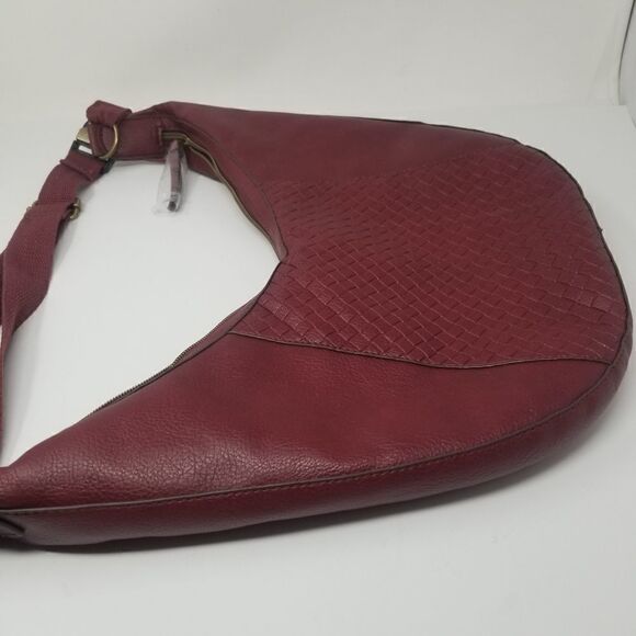 NWOT Faux Burgandy Design Stamped Leather Crossbody Hobo Style Bag - Picture 10 of 11